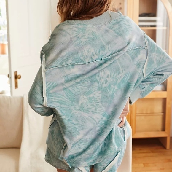 Out From Under Seamed Pullover Sweatshirt - Picture 3 of 4